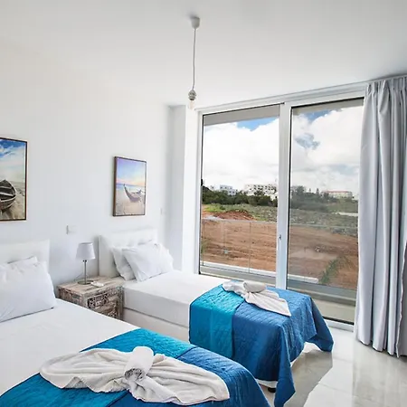 The Complete Guide To Renting Your Exclusive Holiday In With Private Pool And Close To The Beach 1561 普罗塔拉斯